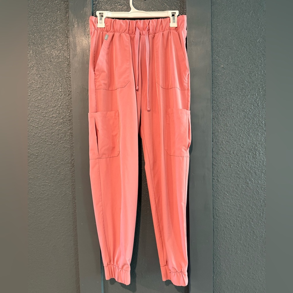 NWOT Hanes Pink Scrub Joggers Size Small